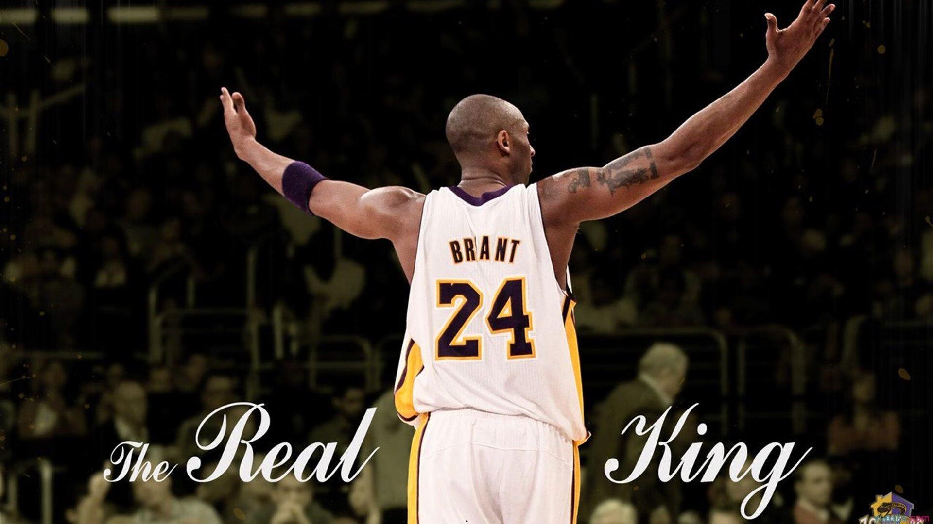 哈利伯顿畅谈时空对话，若送年轻自己纪念品，必选詹姆斯战袍或塞纳冠军腰带