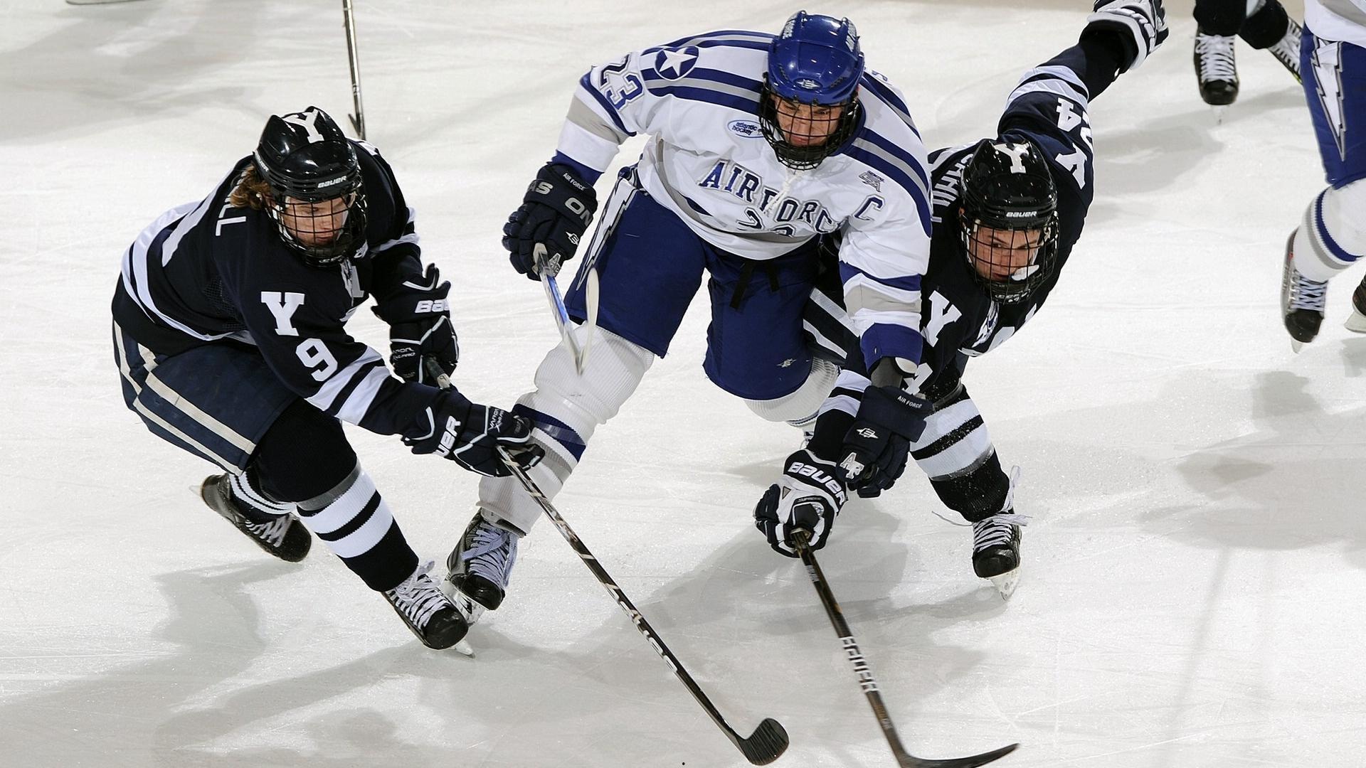 前教练深度解析，库普梅纳斯无缝契合三中卫